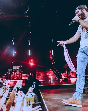 Thomas Rhett Cuyahoga Falls